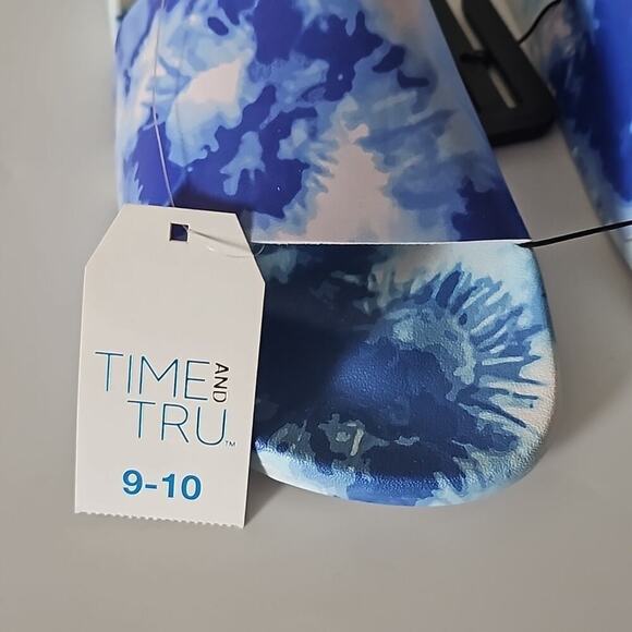 New Time And Tru Womans Pool Slides Size 9-10 - Picture 2 of 5
